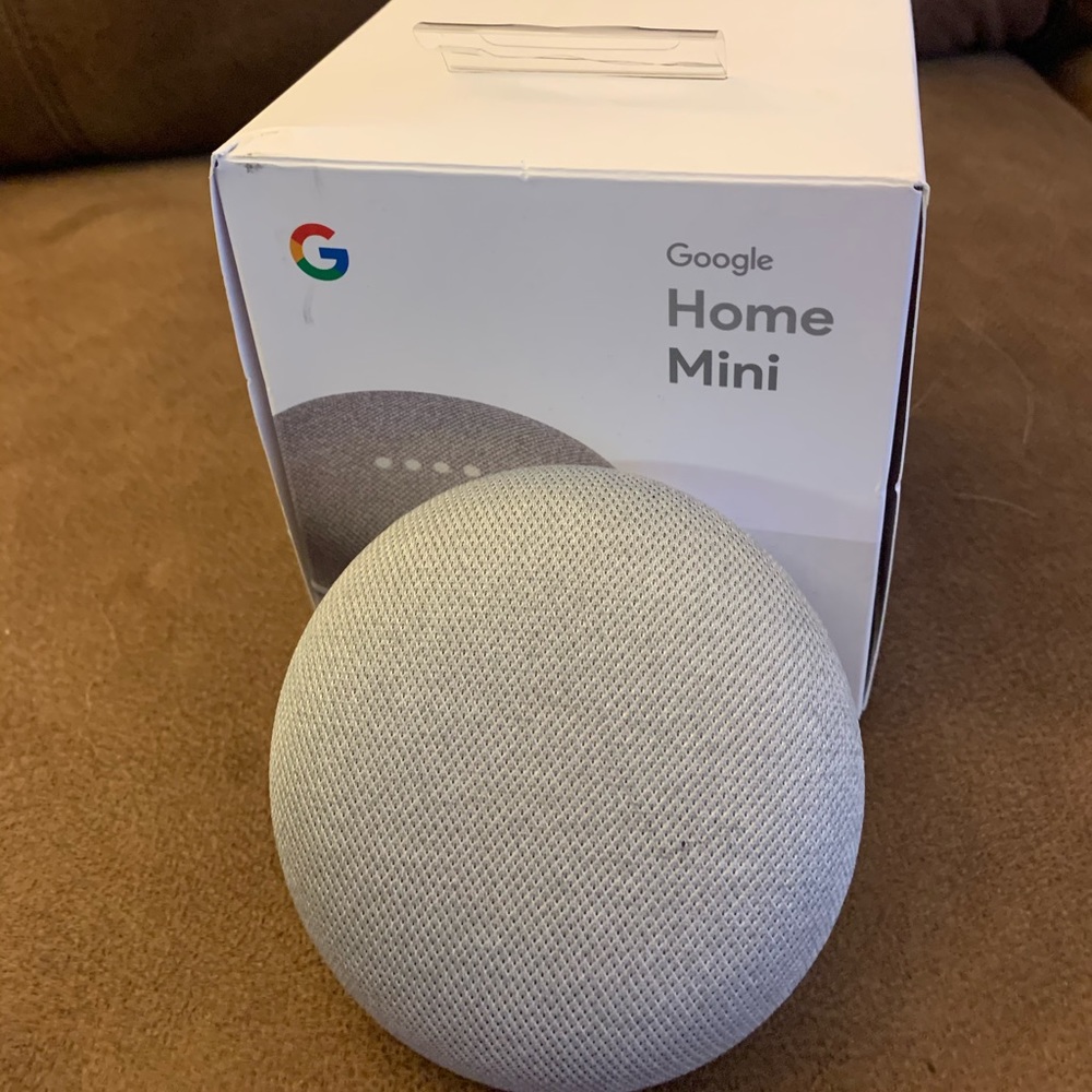 Google home Mini.